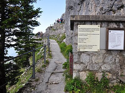 Anfang des Gipfelweges