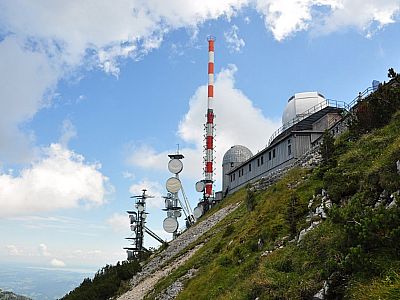Die Gipfelaufbauten vom Panoramaweg aus gesehen