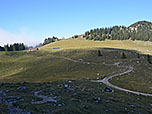 Wir erreichen den Sattel unterhalb der Reindleralm...