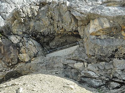 Fenster des Tunnels zum Dammkar