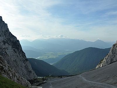 Der Blick ins Tal wird frei und...