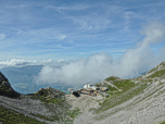 Blick auf die Gipfelstation der Karwendelbahn