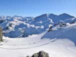 Links die Gipfel des Alpenhauptkamms, rechts der Wimbachkopf