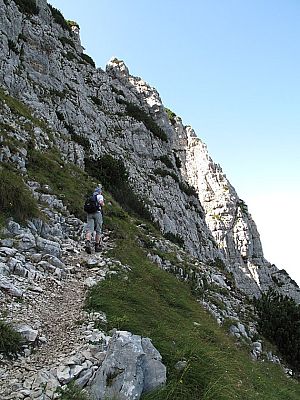 In Serpentinen bergauf