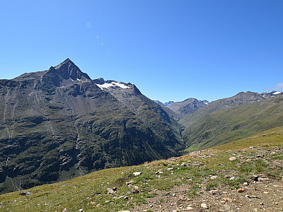 Rechts von der Talleitspitze wird der Eisferner sichtbar