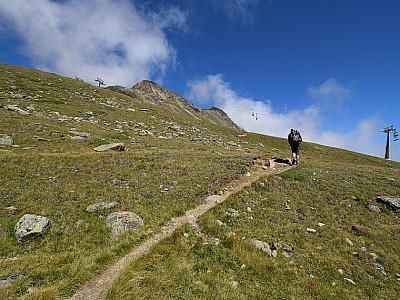 Unterhalb des Sessellifts...