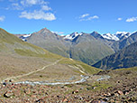 Links im Bild zeigt sich der Große Ramolkogel