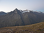 ...und über der Talleitspitze und der Kreuzspitze