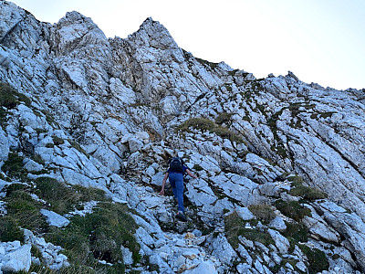 Im Schatten gewinnen wir schnell an Höhe, ...