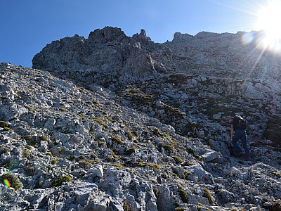 Es wird wieder steiler und gerölliger