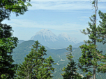 Blick zur Mieminger Kette mit der Hohen Munde (2662 m)