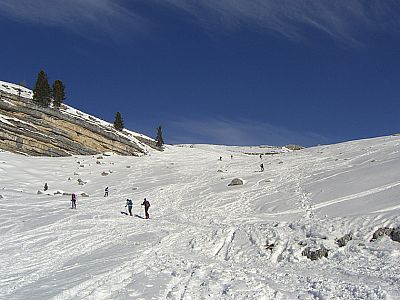 Links die Bänder der Banch dai Torchi