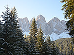 Ein erster Blick zu den Geislerspitzen