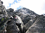 Einige Felsen müssen überklettert werden