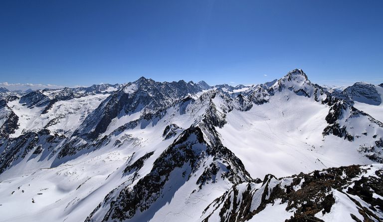 Zischgeles (3004 m) als Skitour von Praxmar