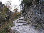 Nach der Klamm geht es in moderater Steigung weiter