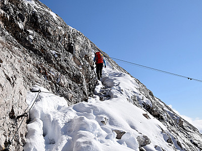 Im weichen Schnee finden wir gut Halt