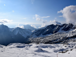 Der Blick zum Gatterl, über das von Ehrwald ein Weg zur Zugspitze führt