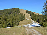 Wir wandern in eine Senke hinab...
