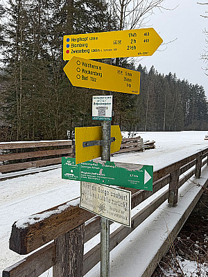...rechts Richtung Heigelkopf ab