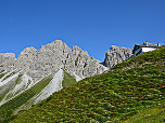 Hütte vor Steingrubenkopf und Kleiner Ochsenwand