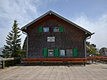 Die Hütte wurde in den Jahren 1970 bis 1972 erbaut