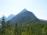 Blick über den Grünkopf zur Wettersteinspitze, ...