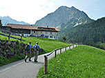 Unterwegs zum Berggasthof Gaisalpe