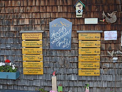 Speisenauswahl auf der Brunnenkopfhütte