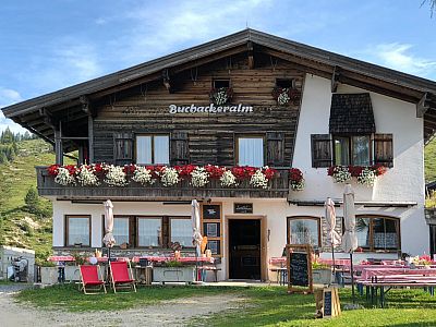 Die Terrasse der Buchackeralm