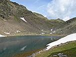 Die Hütte liegt direkt am Flaggersee