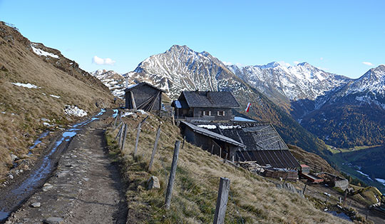 Flecknerhütte (2062 m)