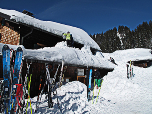 Eingang zur Hütte