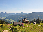 Die Hütte vom Aufstiegsweg zum Donnerkogel