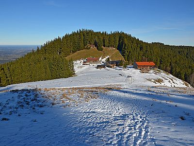Blick von der Gindelalmschneid zu den Gindelalmen