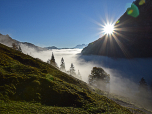 Der Ausblick auf die Nebelschwaden im Kaiserbachtal