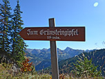 In 15 Minuten erreicht man von der Hütte den Grünstein-Gipfel