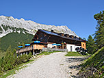 Hallerangerhaus vor der Sunntigerspitze