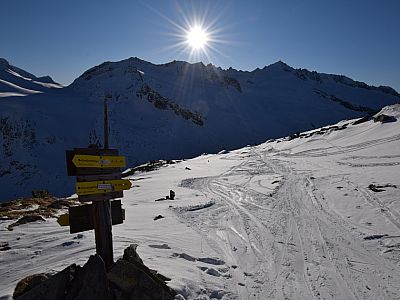 Wegweiser kurz vor der Kürsinger Hütte