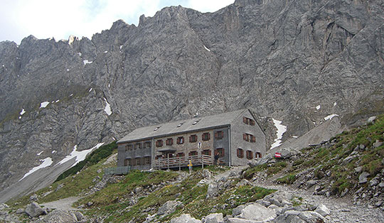 Lamsenjochhütte (1953 m)