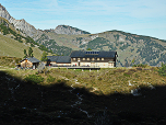 Die Landsberger Hütte vom Süden aus gesehen