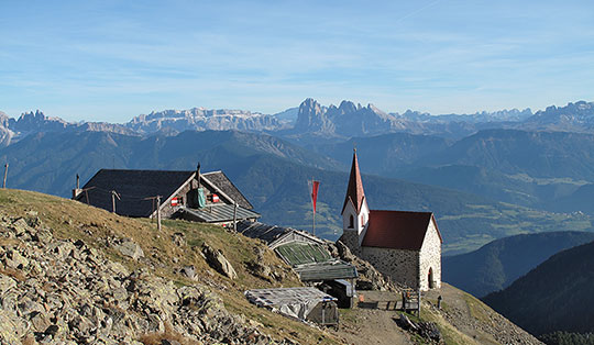 Schutzhaus Latzfonser Kreuz (2305 m)