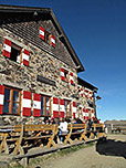 Die Terrasse der Hütte