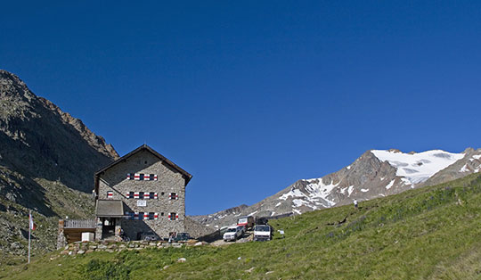 Martin-Busch-Hütte (2501 m)