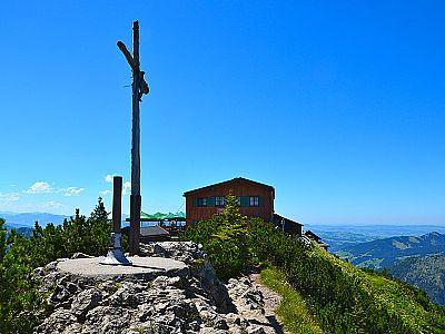 ...mit dem Gipfelkreuz des Breitenbergs