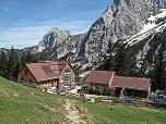 Im Hintergrund die Gehrenspitze