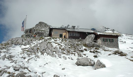 Passauer Hütte (2033 m)