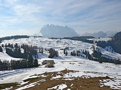 Blick vom Prostkogel zur Prostalm und zum Wilden Kaiser