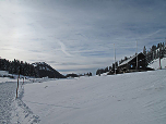 Links der Hochries, rechts die Riesenhütte