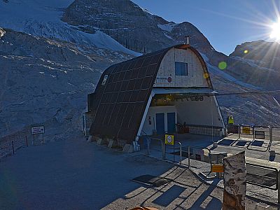Die Bergstation der Korbseilbahn